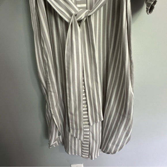 LOFT Outlet lounge Grey White striped collared button  dress Large Soft Flowy - Picture 4 of 6
